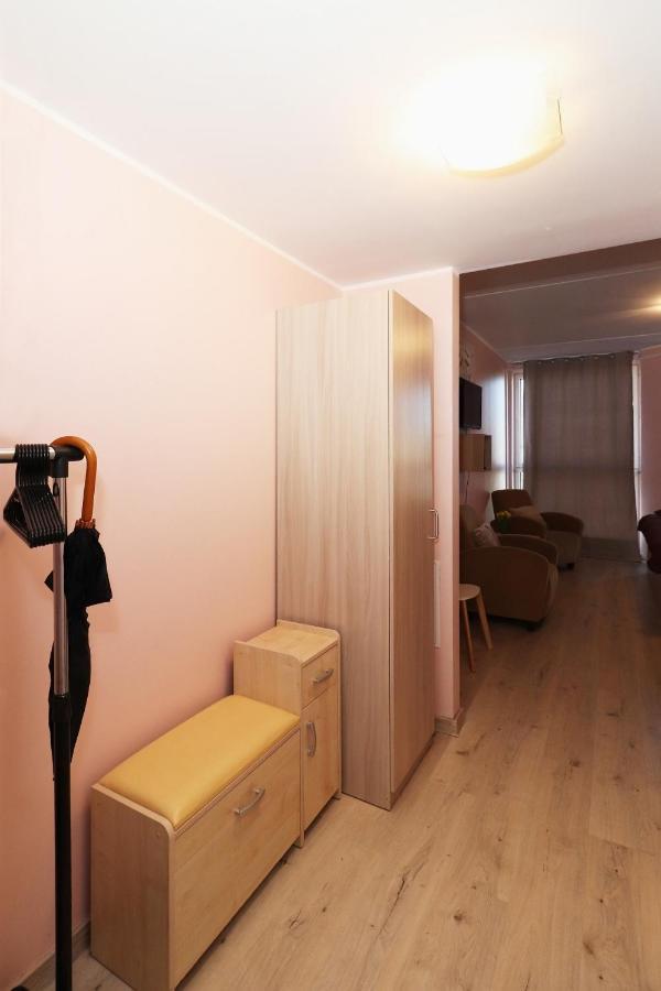 Rotermanni District Bee Apartment ทาลลินน์ ภายนอก รูปภาพ